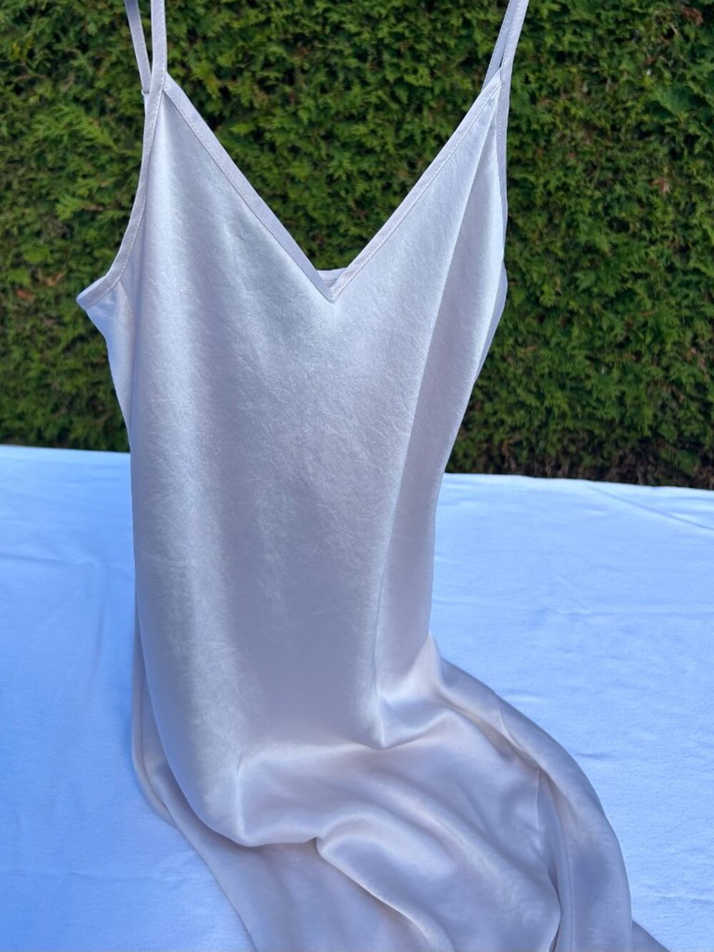 Wilfred satin dress - Picture 3 of 3